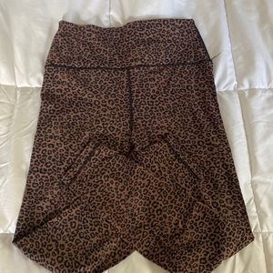 CRZ Yoga Naked Feeling Leopard Print Yoga Pants 25 Inches